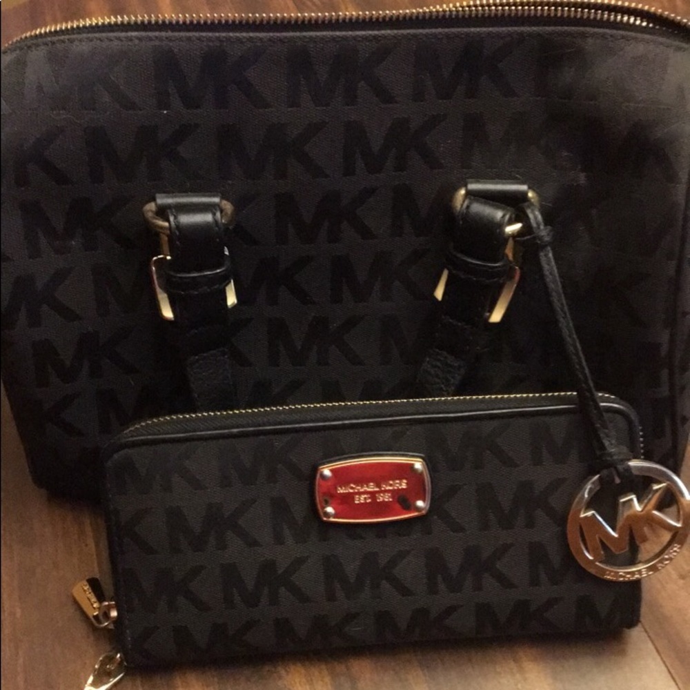 Michael Kors purse and wallet.